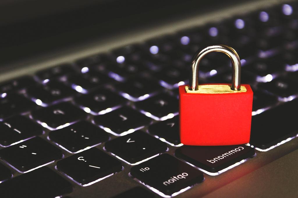 Digital security lock and data protection visualization